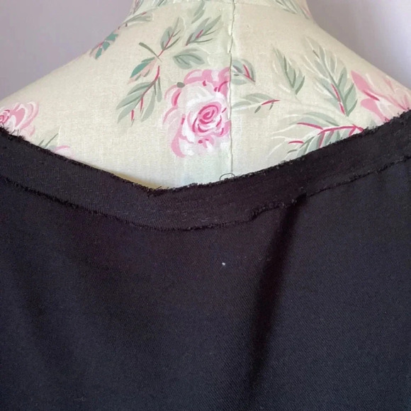 Ella moss black top with beaded detail size medium - Picture 12 of 12